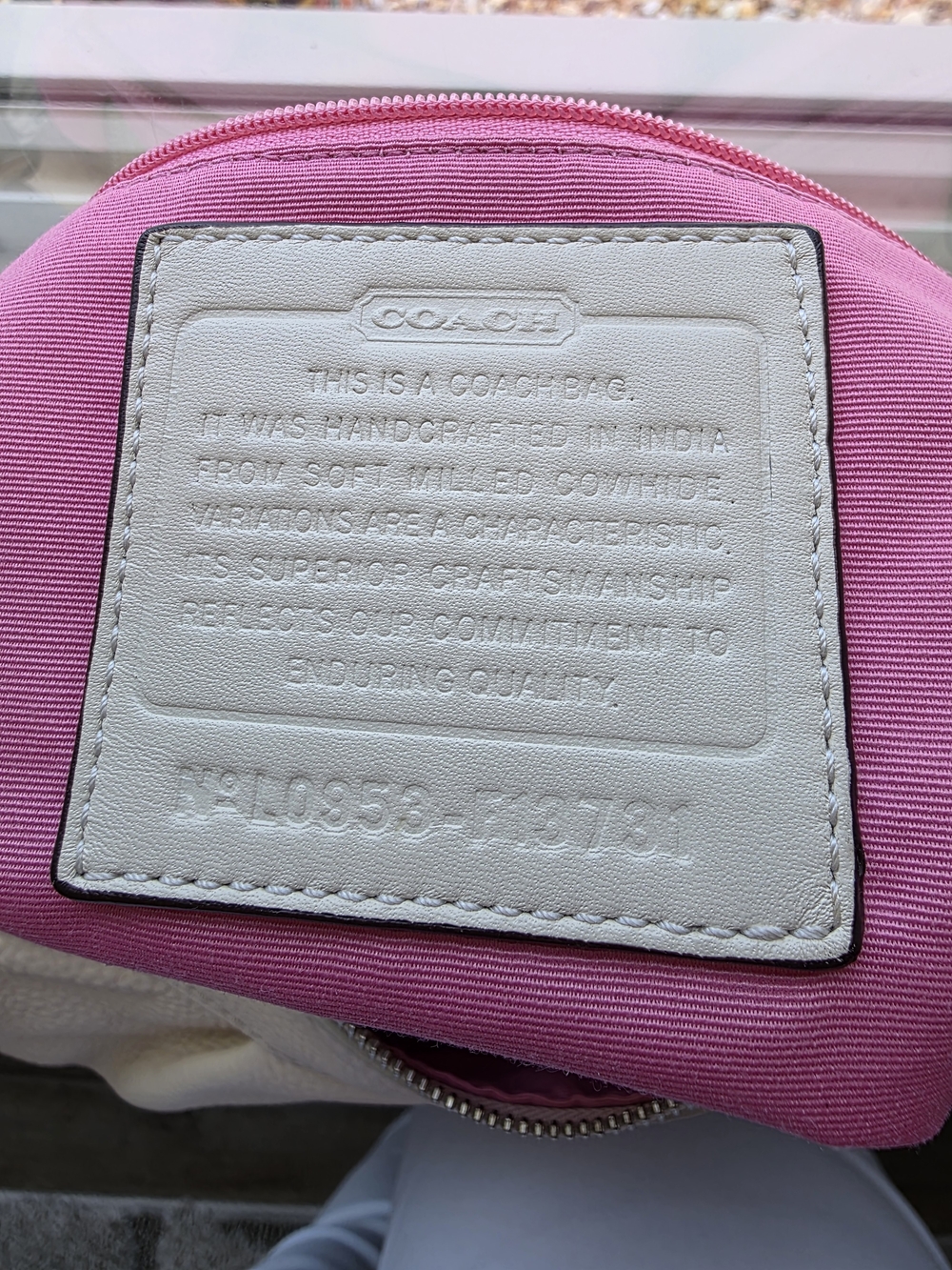 Coach Soho Pleated Hobo Shoulder Bag Buttercream Pebble Leather Buckle Y2K - Picture 13 of 16